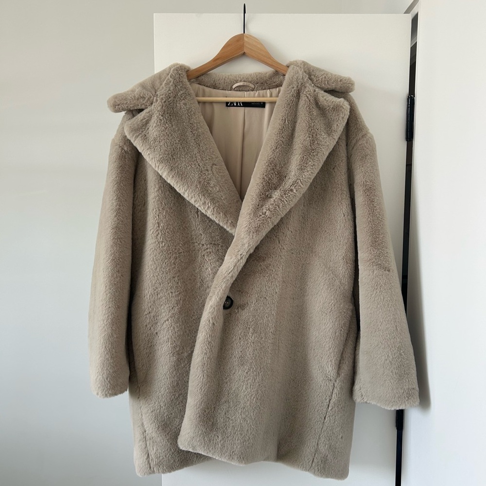 Zara Beige Teddy Coat XL